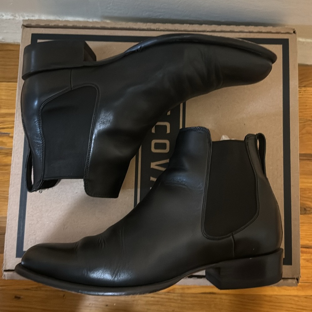 Tecovas Chance Midnight Bovine Black Chelsea Boot 10D